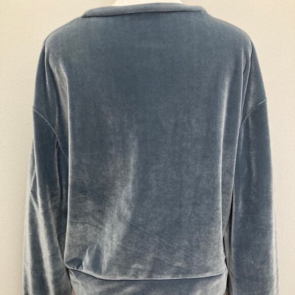 Zara Velour Sweatshirt in Seal Gray size M Crewneck Pullover - Picture 6 of 9